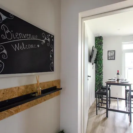 Chill And Sun, 2 Calme Avec Terrasse Et Parking Apartamento