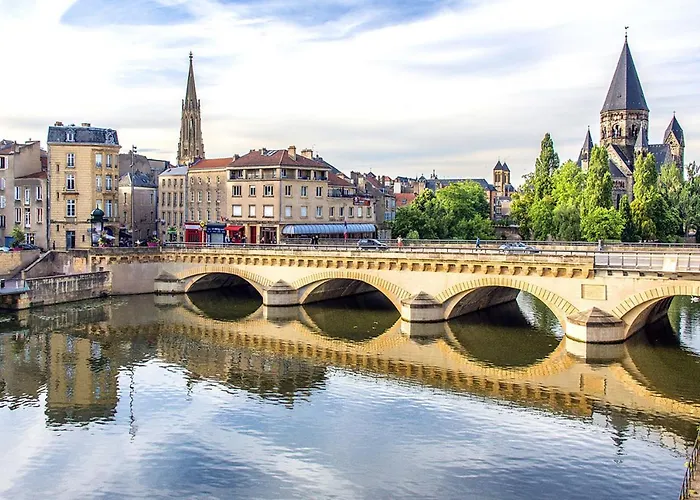 Chill And Sun, 2 Calme Avec Terrasse Et Parking Lägenhet *