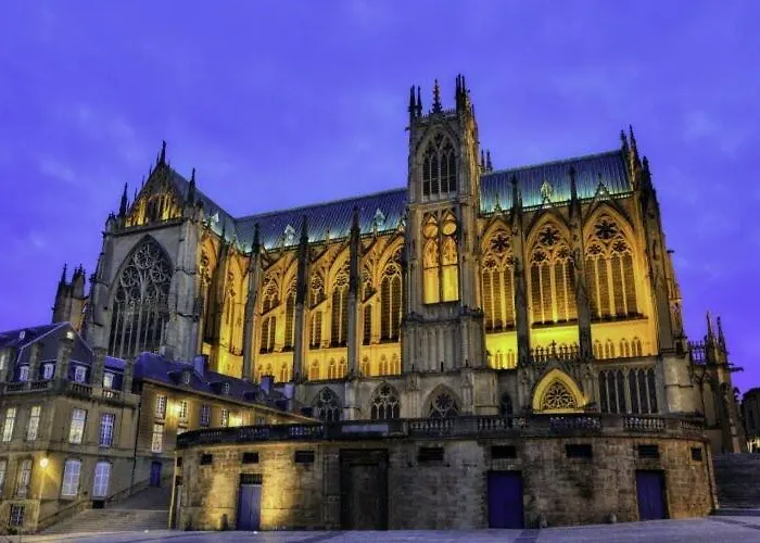 Chill And Sun, 2 Calme Avec Terrasse Et Parking Metz